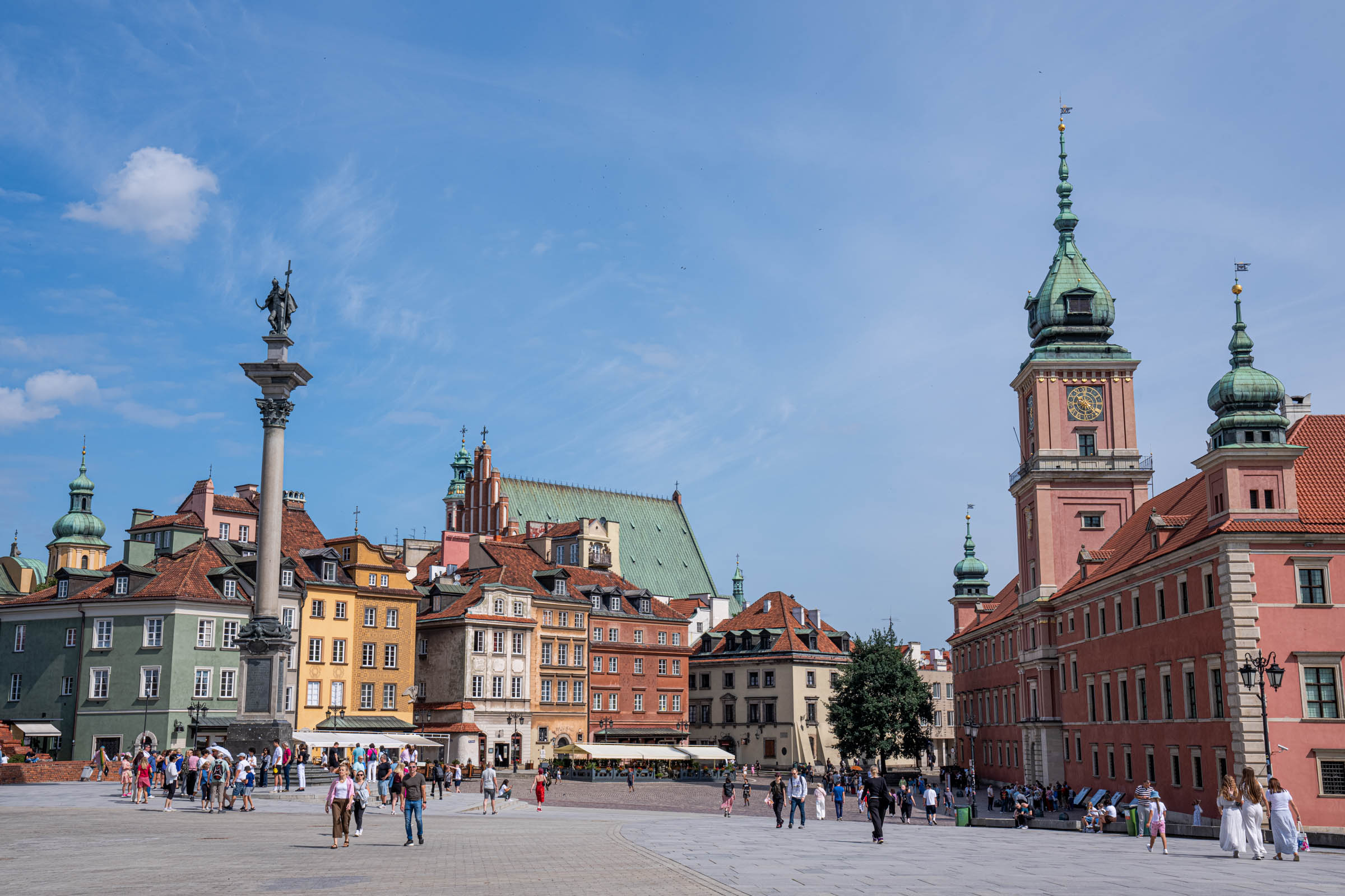 Castle Square Warsaw by day with Sigismund's Column and the pink Royal Castle tower, Mr.M by Marko Tadić