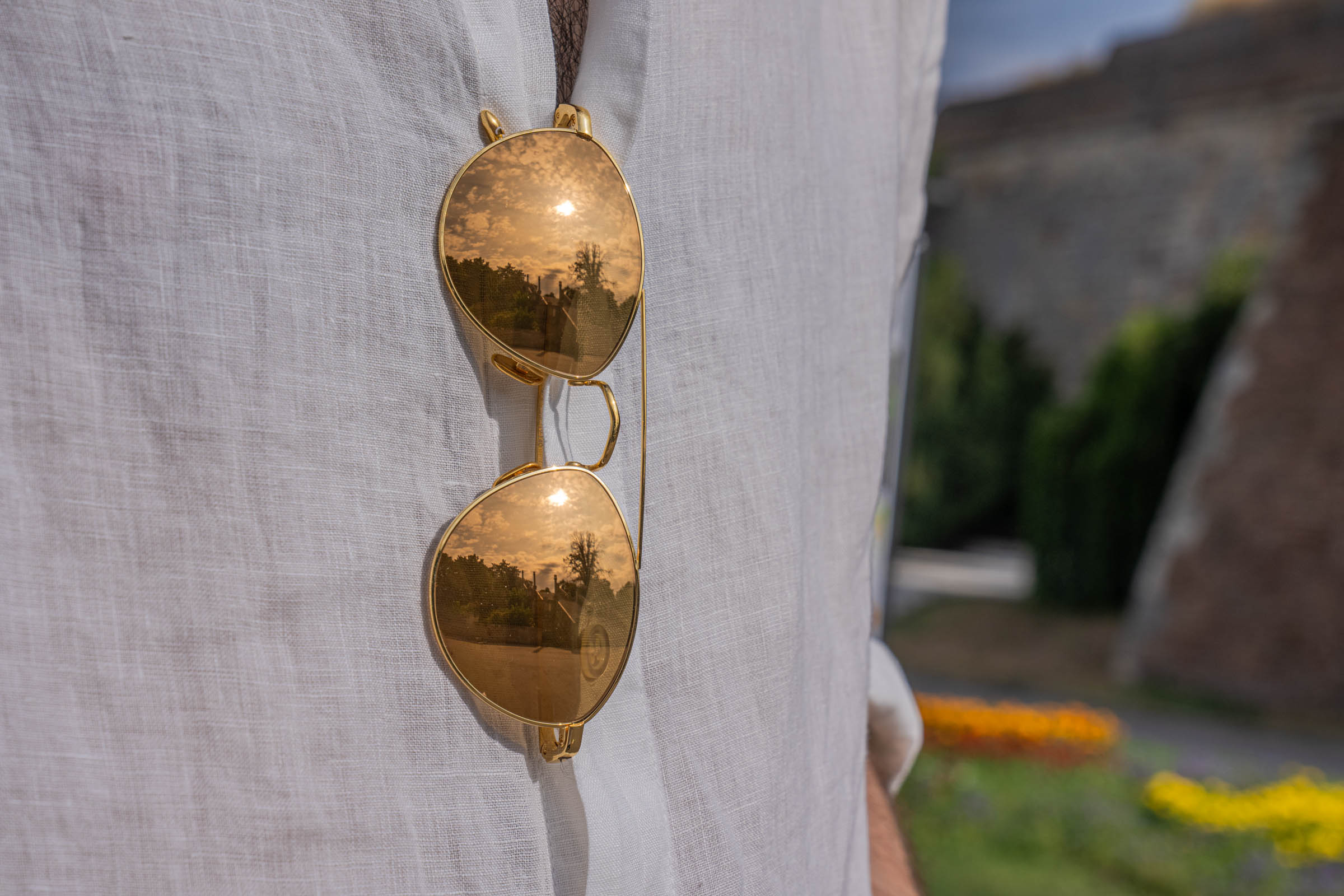 Linda Farrow sunglasses hooked on the Valentino linen shirt of Marko Tadić, Mr.M blog